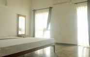 Kamar Tidur 3 Muhudu Rella Villa