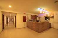Lobby Hotel Kadamb Inn