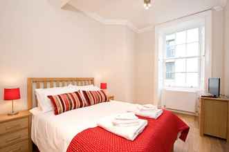 Bedroom 4 Destiny Scotland - Thistle Street Apartments