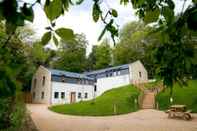 Exterior YHA Bath - Hostel