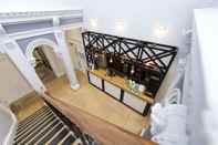 Quầy bar, cafe và phòng lounge YHA Bath - Hostel