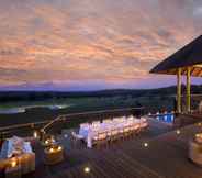 Restaurant 6 Mhondoro Safari Lodge & Villa