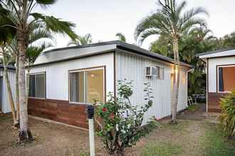 Exterior 4 Bush Village Holiday Cabins