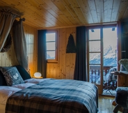 Bedroom 4 Hotel Le Grand Chalet Favre