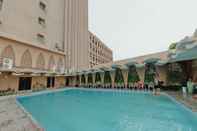 Swimming Pool Hotel Agrabad