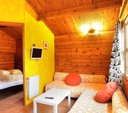 Bedroom 3 Fuente del Lobo Glamping  Bungalows - Adults Only