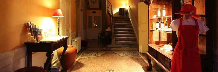 Lobby Château de Gramazie Chambres d'Hôtes