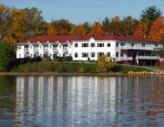 Exterior 2 Manoir du Lac William