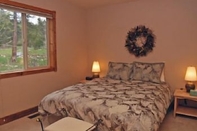 Bedroom Trailside Villa