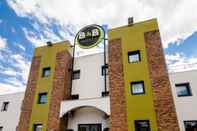 Bangunan B&B Hotel Montlhery