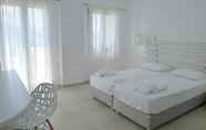 Bedroom 3 Olea Bay Hotel