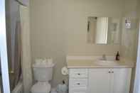 In-room Bathroom Downtown Whitby Furnished Homes