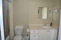 In-room Bathroom Downtown Whitby Furnished Homes