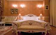 Bedroom 7 Florence Resort Villa