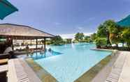 Kolam Renang 2 Peninsula Bay Resort