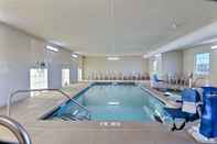 Swimming Pool Cobblestone Hotel & Suites - Beulah