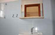 In-room Bathroom 4 Michalis Apartments