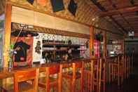 Bar, Cafe and Lounge Camiguin Volcan Beach Eco Retreat & Dive Resort