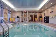 Swimming Pool Fairfield Inn & Suites Reading Wyomissing