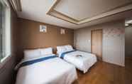 Kamar Tidur 6 Jungmun Resort