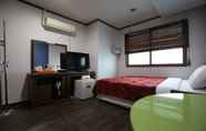 Kamar Tidur 6 R.I Spa Hotel