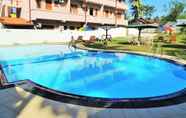 Kolam Renang 2 Airport Green View Resort