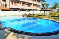 Swimming Pool Airport Green View Resort