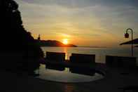 Kolam Renang LiVEMAX RESORT Setouchi Sea Front