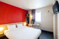 Bedroom B&B Hotel Marne-La-Vallee Bussy