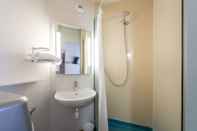 Toilet Kamar B&B Hotel Annecy