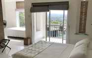 Kamar Tidur 5 The Lady Hill Hotel