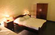 Kamar Tidur 3 Eagles Wings Guest House