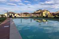 สระว่ายน้ำ Agriturismo Il Boschetto