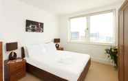 Kamar Tidur 5 SACO Canary Wharf - Trinity Tower