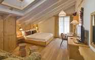 Bedroom 4 Hotel Berghof