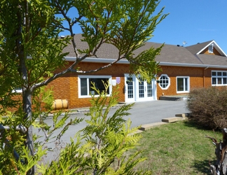 Exterior 2 Auberge du Lac Malcom