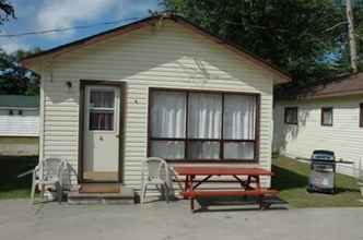 Exterior 4 Oak Haven Cottages