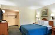 Bedroom 5 Rodeway Inn Joint Base Andrews Area