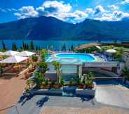 Swimming Pool 5 Garda Suite Hotel