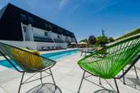 Swimming Pool Ibis Styles Toulouse Labège