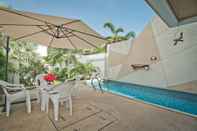 Kolam Renang Tropicana Pool Villa