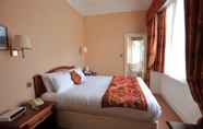 Bedroom 2 Ramnee Hotel