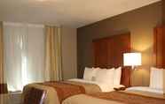 Phòng ngủ 7 Comfort Inn & Suites Edmonton International Airport