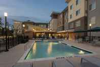 Kolam Renang Residence Inn by Marriott Houston Springwoods Village