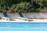 Swimming Pool Hotel Restaurant La Corniche
