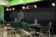 Bar, Cafe and Lounge Ibis Styles Paris Charles de Gaulle Airport