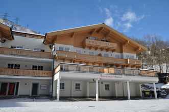 Bangunan 4 Alpine Resort by Alpin Rentals