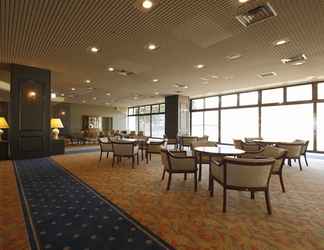 Lobi 2 Royal Hotel MINAMI HOKKAIDO SHIKABE