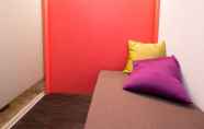 Kamar Tidur 6 SleepBox Hotel - Ximen