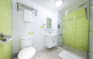 Toilet Kamar 4 Penghu Royal